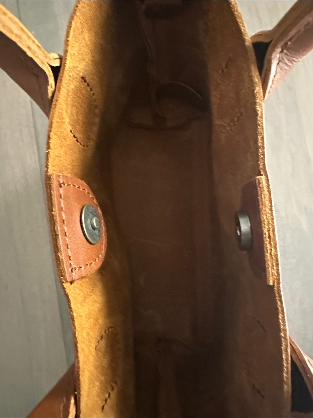 Portland leather goods raindrop crossbody bag - missing strap - Picture 4 of 7